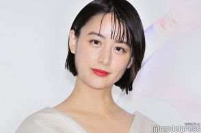 山本美月、ばっさりショートで雰囲気ガラリ「思い切って切りました」ミニ丈ワンピ姿で圧巻の脚線美披露