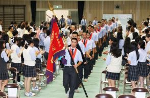 輝いた最高の夏　甲子園で初優勝の京都国際が優勝報告会