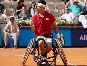 18歳 小田凱人 圧勝でパラリンピック8強、わずか52分で世界19位撃破＜車いすテニス＞