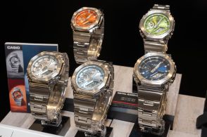 G-SHOCK、人気2100シリーズにメタル×トレンドカラー「GM-2110D」