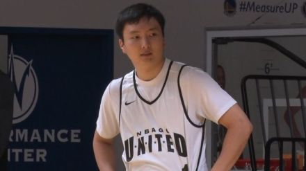 富永啓生がGリーグ選抜入りした理由　指揮官「優れたシューターで、非常に貴重」　NBA入りは「可能性ある」