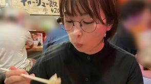 【志田未来】メガネ姿で餃子を食す　「写真見たら食べたくなってきた!」「メガネ姿が可愛らしいですね」と反響