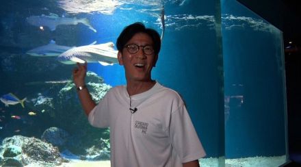 アンタ柴田、大はしゃぎで水族館の体験取材　イルカショーを楽しんだあと質問攻め