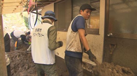 台風10号で住宅被害　ボランティアによる復旧作業始まる　大分・別府市