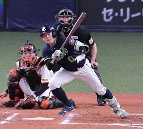 【ヤクルト】伏兵の２５歳が値千金の決勝打　高津臣吾監督「腹をくくってスイングを仕掛けた」