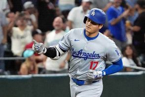 漏れた失笑「なんて負け犬」　大谷翔平をヤジった2秒後に特大HR…敵ファンの絶望ぶりが話題に