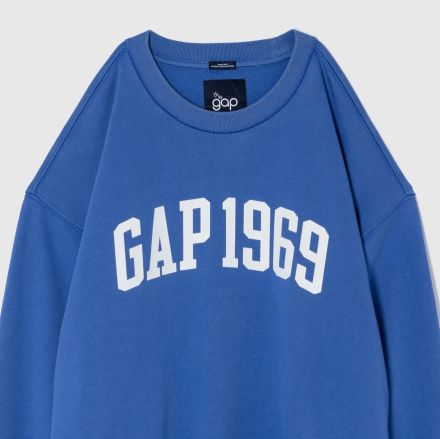 【大人のスウェット】GAP55周年記念。限定ロゴスウェットが買い