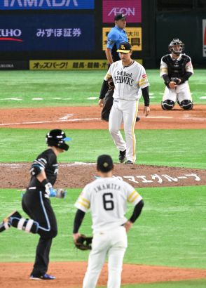 ソフトバンクまさかの9回大逆転許す　松本裕樹の緊急降板から一挙6失点…