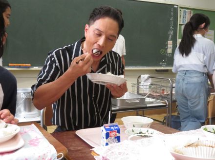 市原隼人「おいしい給食コンテスト」団体賞の児童表彰　給食には地域食材を使ったメニューが存在