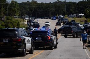 米ジョージア州の高校で銃乱射、４人死亡　容疑者１人を拘束