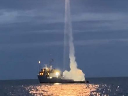 米ロケットスタートアップ企業、海上からの打ち上げに成功–混雑する地上射場の解決策として期待