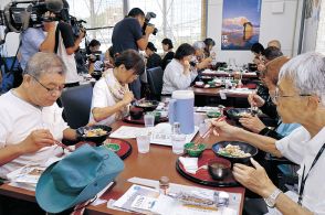 「今行ける能登」心刻み　復興応援ツアー開始　首都圏の３３人、珠洲と穴水へ