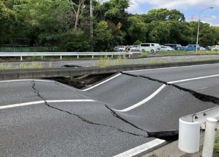 千葉の国道16号“大陥没”、復旧も“爆速”!? 「はや」「頑張れ」 夜通し作業で開通見込み立つ