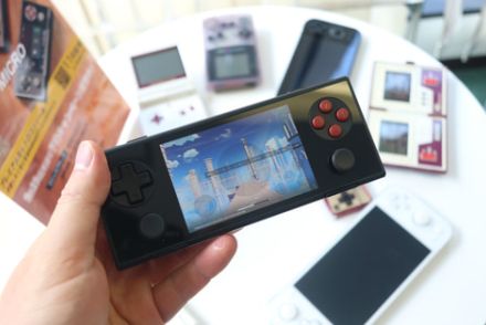 こういうのが好きなんでしょ？3.5型のAndroidゲーム機「AYANEO POCKET MICRO」