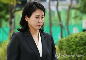 最大野党代表の妻が検察に出頭　公務用クレカ私的利用の容疑＝韓国