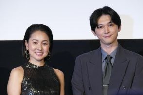 吉沢亮、ろう者の俳優・忍足亜希子から手話を褒められ感激「ぼくが生きてる、ふたつの世界」で親子役