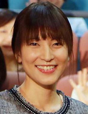 鈴木杏樹　洗面台にズラリと並ぶ多数の生活用品　用途によって使い分け「みんなそうだと思ってた」