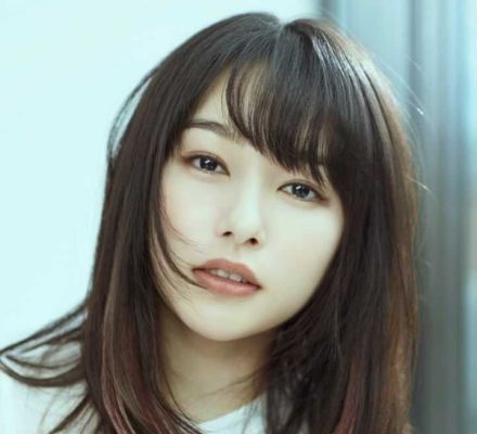 〝攻め過ぎ!?〟27歳・清純派女優「限界突破級」お風呂ショットにファン騒然　最新写真集でイメージ脱却