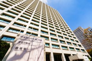 禁止のはずの「転職者へのお祝い金」が横行…厚労省が医療・介護職業紹介業者への規制を強化