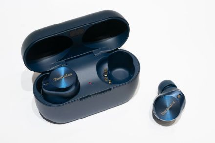 ＜IFA＞テクニクスの完全ワイヤレス「EAH-AZ80」新カラバリ“Midnight Blue”