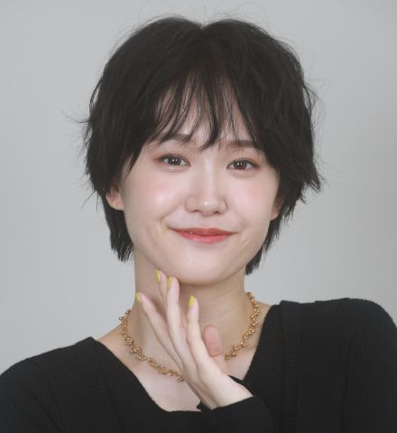 「愛のある蹴りが良かった」トラつば“姉妹”尾碕真花＆毎田暖乃、ゼロ距離な密着ショット公開