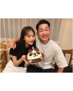 「シワの数と家族の数が増えたね」近藤千尋、ジャンポケ太田との結婚記念日2ショット公開