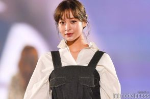 野崎萌香、美脚輝くテニスウェア姿「顔小さくてびっくり」「見惚れちゃう」の声