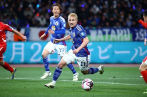 「あのハイタッチは…」サッカー日本代表前田大然、ゴール後に向かった先にいた人物とは？〝イメチェン〟した髪型にも注目集まる