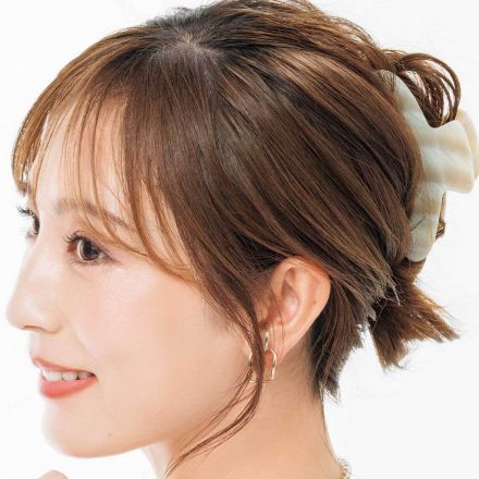 崩れにくいのに簡単すぎ！寝グセもごまかせる大人「シンプルヘアアレンジ」｜美ST