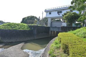 台風10号大雨　焼津の水門、自動で開かず　冠水の八楠地区付近　内水被害拡大の一因か