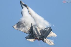 ノズルが動く「世界最強ステルス戦闘機」飛ばすのも難しいの？ パイロット激白“操縦のキモ”とは