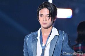 話題の若手俳優・岩瀬洋志、全身デニムで爽やかランウェイ 圧倒的オーラで会場沸かす【TGC 2024 A／W】