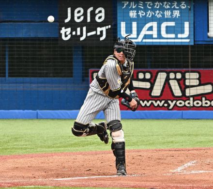 【阪神】梅野隆太郎が初回からバズーカ発動　西川遥輝の動き察知し、１発で帰塁しとめる