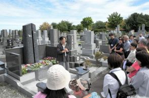 サハリンの残留邦人、5年ぶりに集団一時帰国　札幌の共同墓所で献花