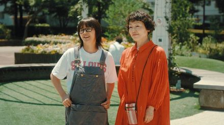 小泉今日子＆小林聡美、物語の魅力は「55歳の親友っていうのがちょと一味違う」「団地の人たちとの関わり合い方が温かく描かれている」＜団地のふたり＞