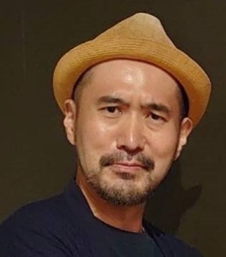 日本でただ1人「AVライターだけで生計を立てている男」…ナイツ、エレキコミックら人気芸人からも絶大な支持を得る「異才」の奇妙な半生