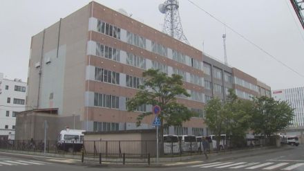 「当て逃げ被害にあった」無免許で追突、54歳女性にけがをさせ逃走…２週間後に立ち回り先の札幌ススキノで逮捕　58歳の男「間違いありません」