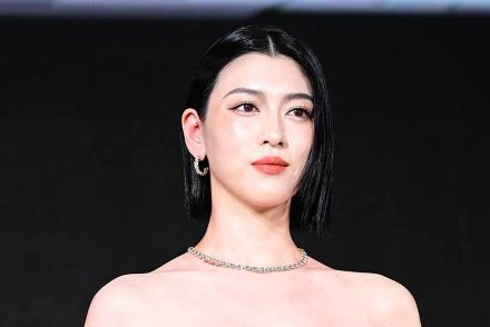 「スタイルレベチ」「まじで美人だな」　28歳女優の“へそ出し”始球式にファンくぎ付け