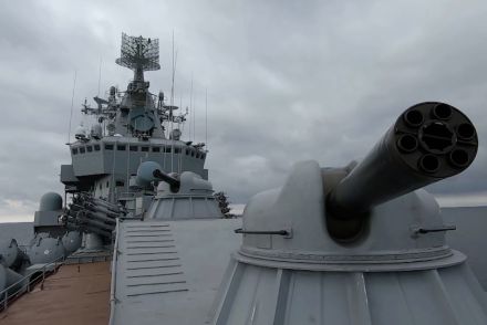 ロシア黒海艦隊、国内でも「水上ドローン」の襲撃受ける…クリミアから「撤退」後　攻撃の動画がSNSで拡散