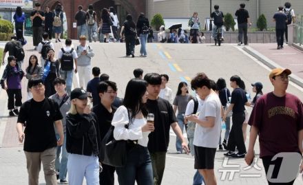 景気低迷の韓国、学資ローンを利用する一般・教育大学生が3万人増加