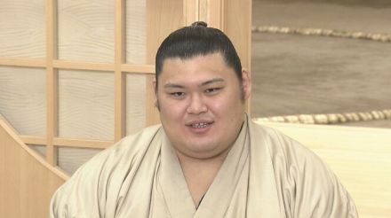 大関昇進めざす大の里 大相撲秋場所初日の取組は物言い