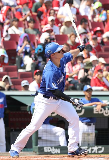 【中日】細川成也、球団14年ぶり２年連続20本塁打「うまく対応できた」チェンジアップを左翼席へ