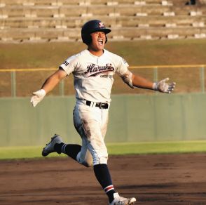 中部大春日丘、森島光星が2打席連続本塁打「勝つことだけにこだわっていた」享栄を破り3回戦進出【秋季高校野球愛知大会】