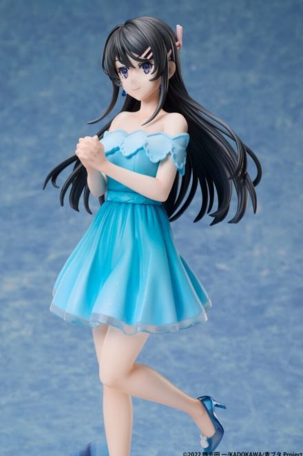 「青ブタ」桜島麻衣が《大学生編の衣装でプライズフィギュア化　アニメ化控える中来年投入へ