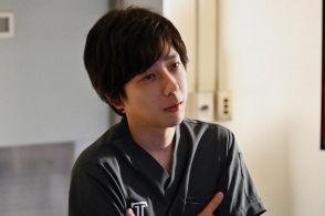 「ブラックペアン2」第9話のテロップ演出にネットがわいた理由「どうしたの？」「なんで…」