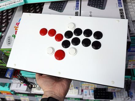 レバーレスアケコン「FightBox F10EX」が12日発売、三和電子製ボタン採用