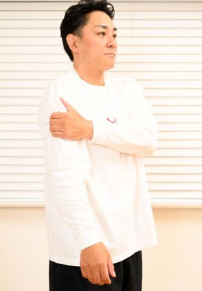 肩こりには筋肉をヨコに揺らす「腕ふるふる」をたった10秒　疲れない体づくりをトレーナーが伝授