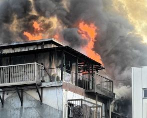 【速報】長崎市で住宅火災　３人搬送