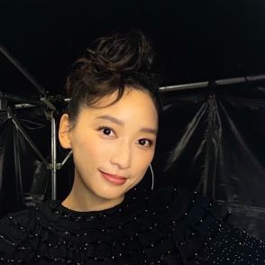 トップ女優×パリパラ旗手の〝杏×杏コンビ〟ショットが「素敵です」と話題に！杏が描いた似顔絵にも反響