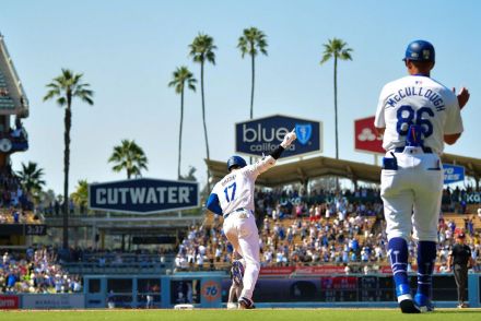 大谷翔平の経済効果を検証　超高額契約＋スポンサー収入で１１１５メートル〝万札タワー〟完成